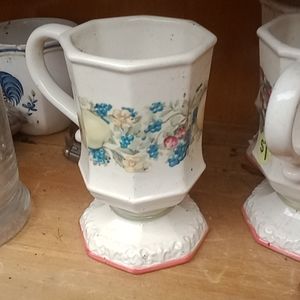 Avon Sweet country harvest pedestal mugs set of four or will sell individually